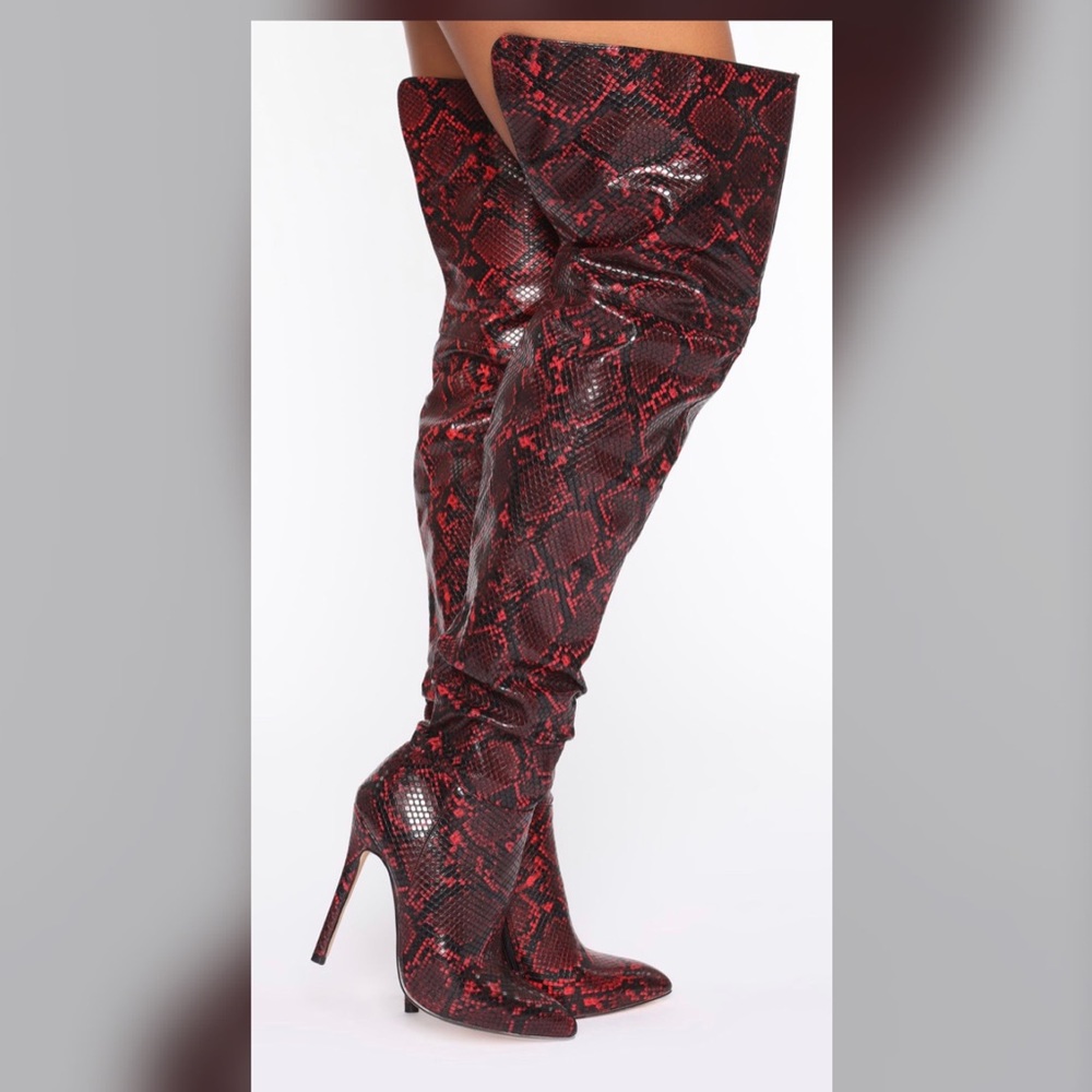 Red snake leather knee high boots 🍒
